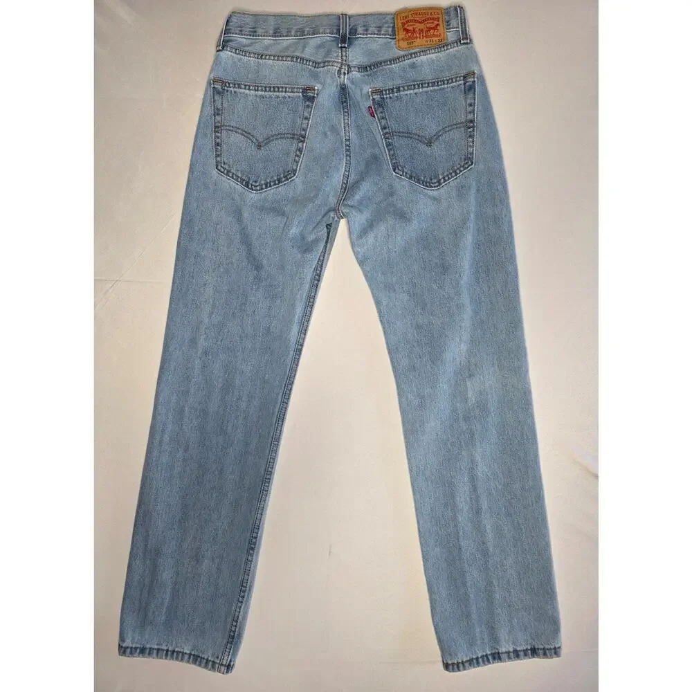 Levi's 505 light-wash straight-leg jeans Size 31